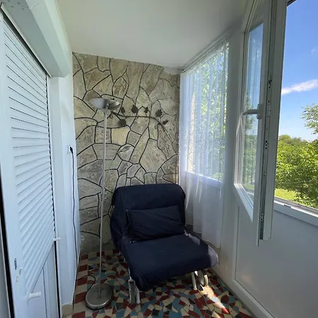 Casa Minimale In Der Naehe Gosztola 아파트 *