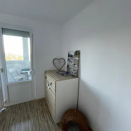 Casa Minimale In Der Naehe Gosztola 아파트